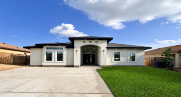 6115 Leopoldo Dr, Laredo, Texas 78043, 4 Bedrooms Bedrooms, 6 Rooms Rooms,2 BathroomsBathrooms,Residential,For Sale,6115 Leopoldo Dr,20262615