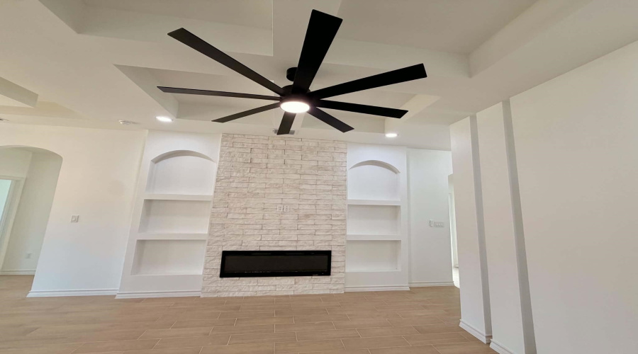 6115 Leopoldo Dr, Laredo, Texas 78043, 4 Bedrooms Bedrooms, 6 Rooms Rooms,2 BathroomsBathrooms,Residential,For Sale,6115 Leopoldo Dr,20262615