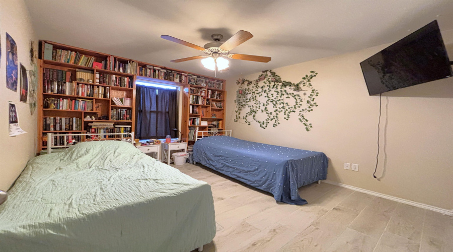 405 Almeja Dr, Laredo, Texas 78043, 3 Bedrooms Bedrooms, 6 Rooms Rooms,2 BathroomsBathrooms,Residential,For Sale,405 Almeja Dr,20262616