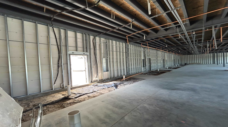 210 Calle Del Norte, Laredo, Texas 78041-0000, 1 Room Rooms,1 BathroomBathrooms,Commercial retail/office,For Rent,210 Calle Del Norte,20262602