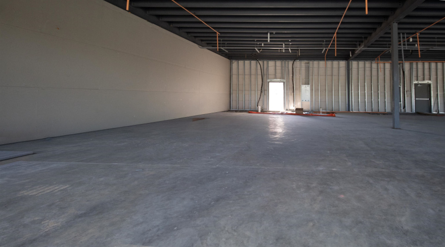 210 Calle Del Norte, Laredo, Texas 78041-0000, 1 Room Rooms,1 BathroomBathrooms,Commercial retail/office,For Rent,210 Calle Del Norte,20262605