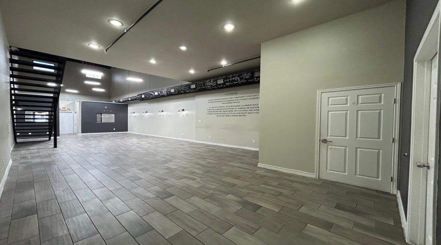 8218 Casa Verde Rd, Laredo, Texas 78041, 1 Room Rooms,1 BathroomBathrooms,Commercial retail/office,For Rent,8218 Casa Verde Rd,20262612