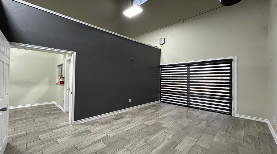 8218 Casa Verde Rd, Laredo, Texas 78041, 1 Room Rooms,1 BathroomBathrooms,Commercial retail/office,For Rent,8218 Casa Verde Rd,20262612