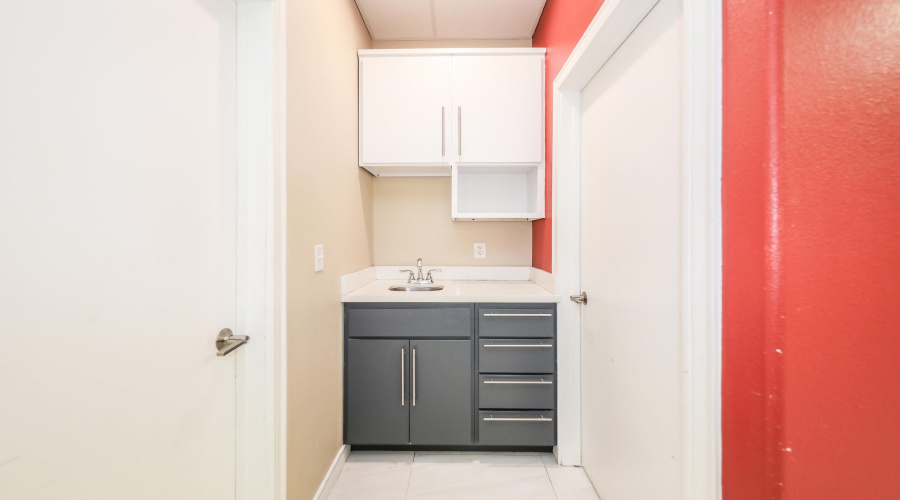 10414 Medical Lp, Laredo, Texas 78045, 1 Room Rooms,2 BathroomsBathrooms,Commercial retail/office,For Rent,10414 Medical Lp,20262613