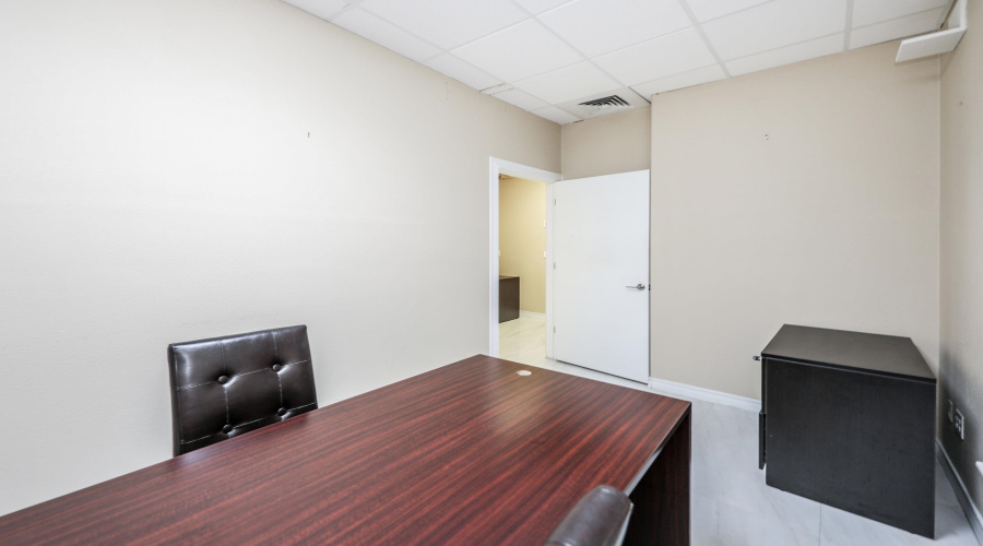 10414 Medical Lp, Laredo, Texas 78045, 1 Room Rooms,2 BathroomsBathrooms,Commercial retail/office,For Rent,10414 Medical Lp,20262613