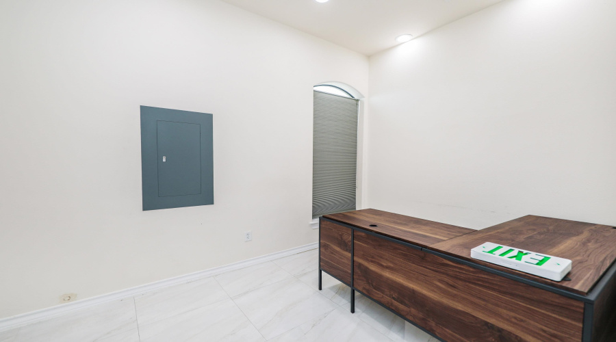 10414 Medical Lp, Laredo, Texas 78045, 1 Room Rooms,2 BathroomsBathrooms,Commercial retail/office,For Rent,10414 Medical Lp,20262613