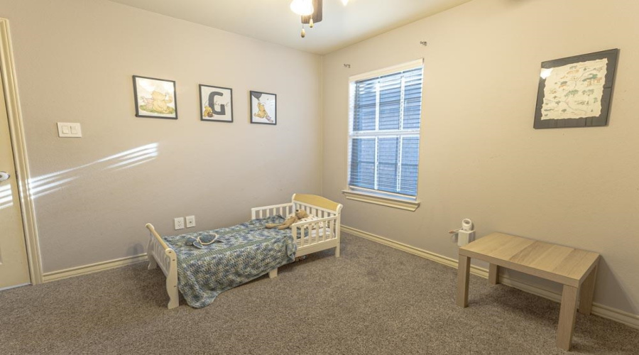 1520 Denmark Ln, Laredo, Texas 78045, 3 Bedrooms Bedrooms, 6 Rooms Rooms,2 BathroomsBathrooms,Residential,For Sale,1520 Denmark Ln,20262229