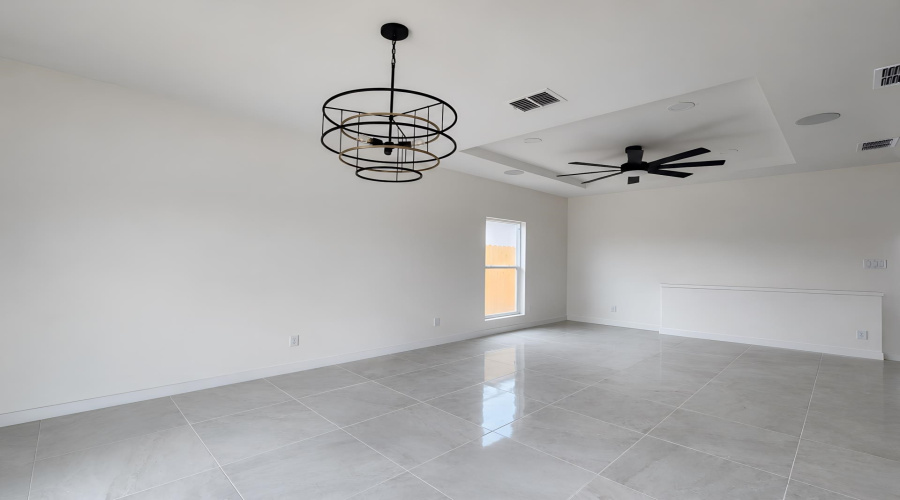 114 Mi Ranchito St., Laredo, Texas 78045, 3 Bedrooms Bedrooms, 4 Rooms Rooms,2 BathroomsBathrooms,Residential,For Sale,114 Mi Ranchito St.,20262618