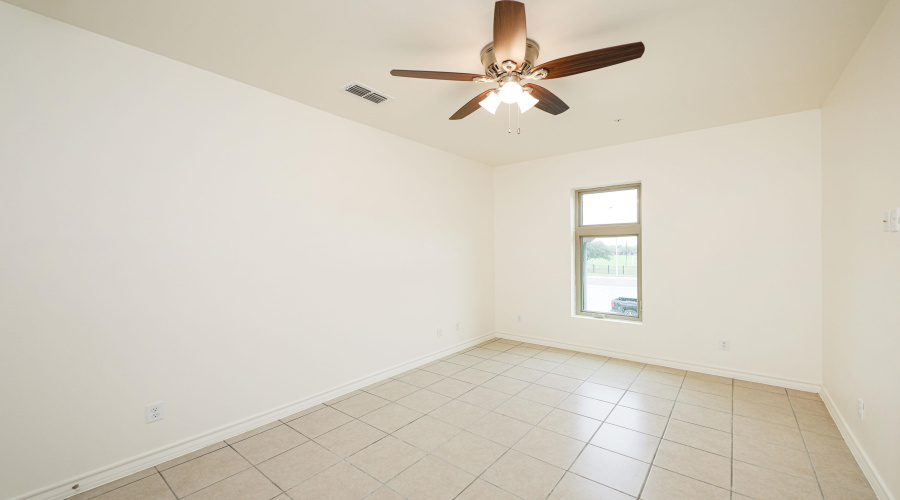 1511 Don Camilo Blvd, laredo, Texas 78041, 2 Bedrooms Bedrooms, 4 Rooms Rooms,2 BathroomsBathrooms,Residential,For Rent,1511 Don Camilo Blvd,20262622