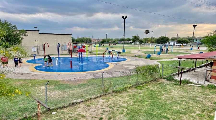 1603 Centeno Ln, Rio Bravo, Texas 78046, ,Multi-family,For Sale,1603 Centeno Ln,20262631