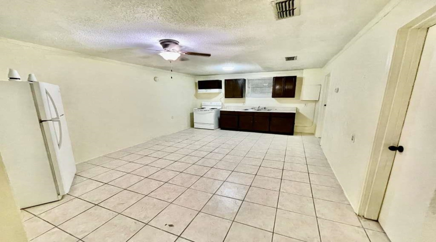 1603 Centeno Ln, Rio Bravo, Texas 78046, ,Multi-family,For Sale,1603 Centeno Ln,20262631