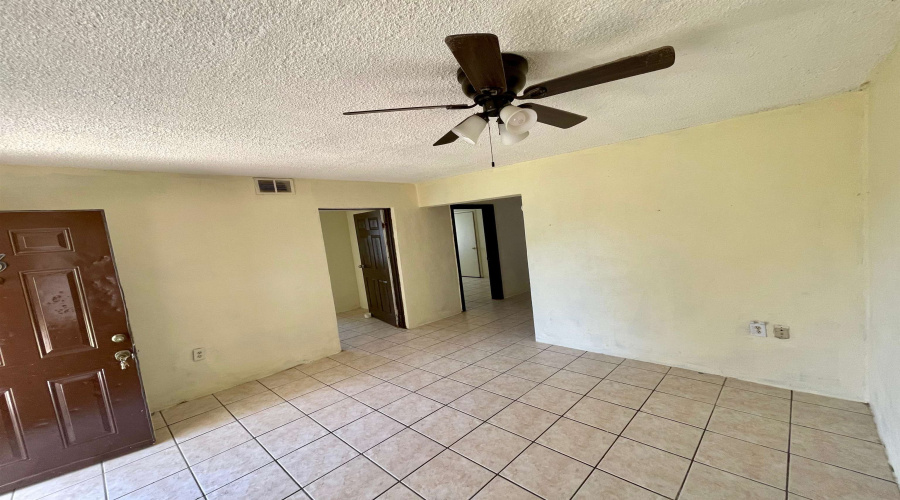 1603 Centeno Ln, Rio Bravo, Texas 78046, ,Multi-family,For Sale,1603 Centeno Ln,20262631