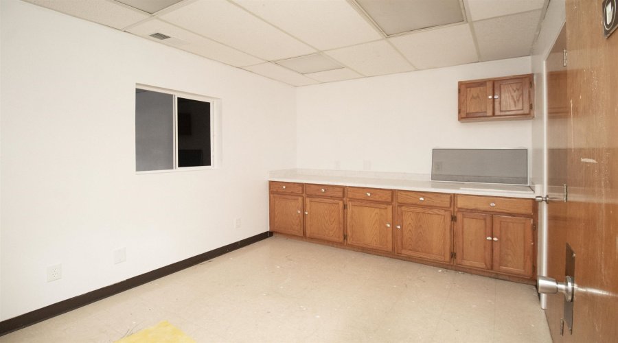 313 W Village Blvd, LAREDO, Texas 78041, 1 Room Rooms,1 BathroomBathrooms,Commercial retail/office,For Rent,313 W Village Blvd,20262623