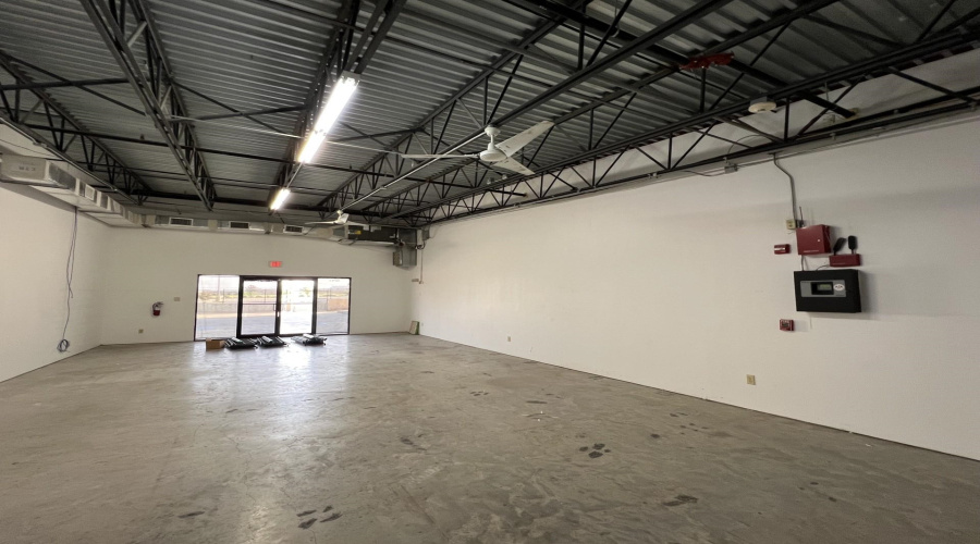 6425 Polaris Dr, Laredo, Texas 78041, 11 Rooms Rooms,1 BathroomBathrooms,Commercial retail/office,For Rent,6425 Polaris Dr,20262627