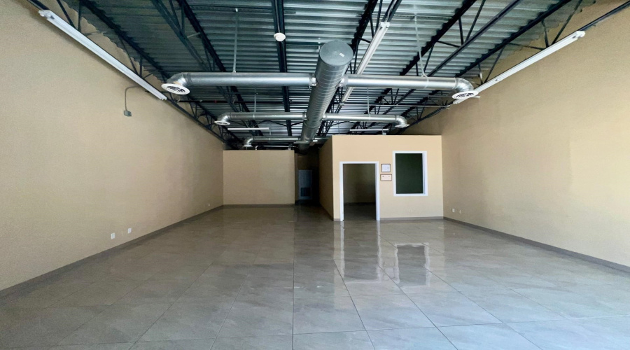 6425 Polaris Dr, Laredo, Texas 78041, 11 Rooms Rooms,1 BathroomBathrooms,Commercial retail/office,For Rent,6425 Polaris Dr,20262628