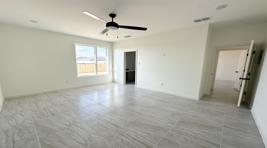 1638 Secretaria Ln., Laredo, Texas 78046, 3 Bedrooms Bedrooms, 5 Rooms Rooms,2 BathroomsBathrooms,Residential,For Sale,1638 Secretaria Ln.,20262624