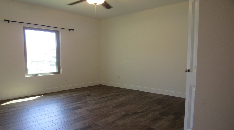 2419 Messi St., Laredo, Texas 78041, 3 Bedrooms Bedrooms, 6 Rooms Rooms,2 BathroomsBathrooms,Residential,For Rent,2419 Messi St.,20262626