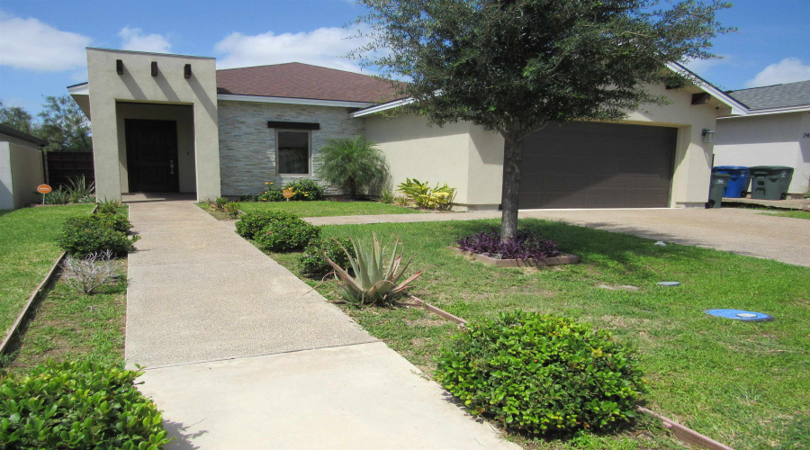 2419 Messi St., Laredo, Texas 78041, 3 Bedrooms Bedrooms, 6 Rooms Rooms,2 BathroomsBathrooms,Residential,For Rent,2419 Messi St.,20262626