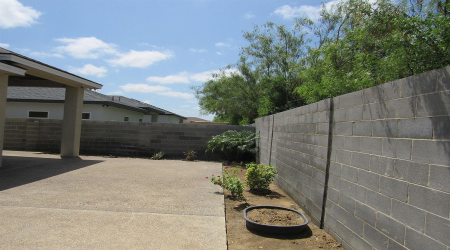2419 Messi St., Laredo, Texas 78041, 3 Bedrooms Bedrooms, 6 Rooms Rooms,2 BathroomsBathrooms,Residential,For Rent,2419 Messi St.,20262626