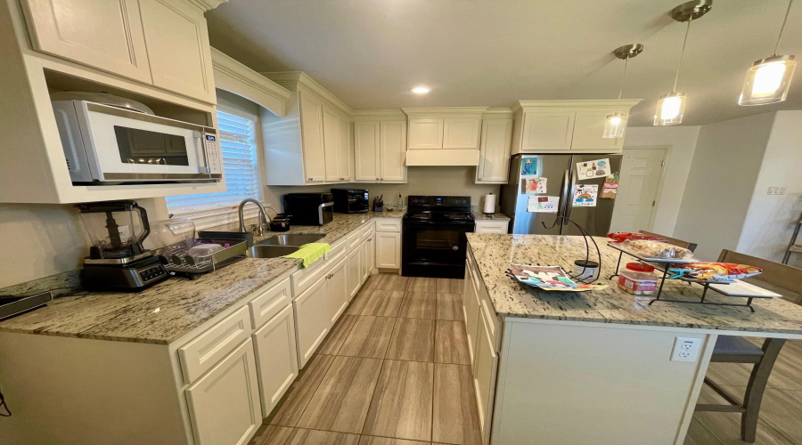1918 Aransas Pass Dr, Laredo, Texas 78045, 4 Bedrooms Bedrooms, 6 Rooms Rooms,2 BathroomsBathrooms,Residential,For Rent,1918 Aransas Pass Dr,20262632
