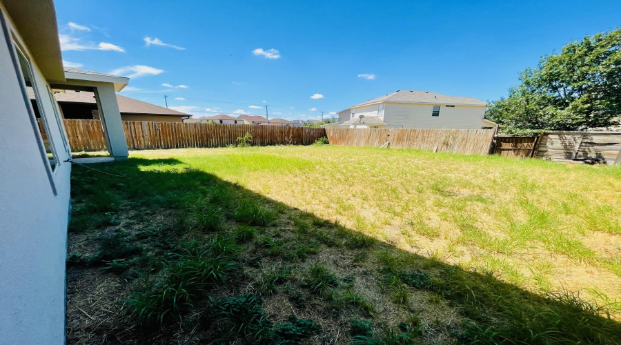 1918 Aransas Pass Dr, Laredo, Texas 78045, 4 Bedrooms Bedrooms, 6 Rooms Rooms,2 BathroomsBathrooms,Residential,For Rent,1918 Aransas Pass Dr,20262632