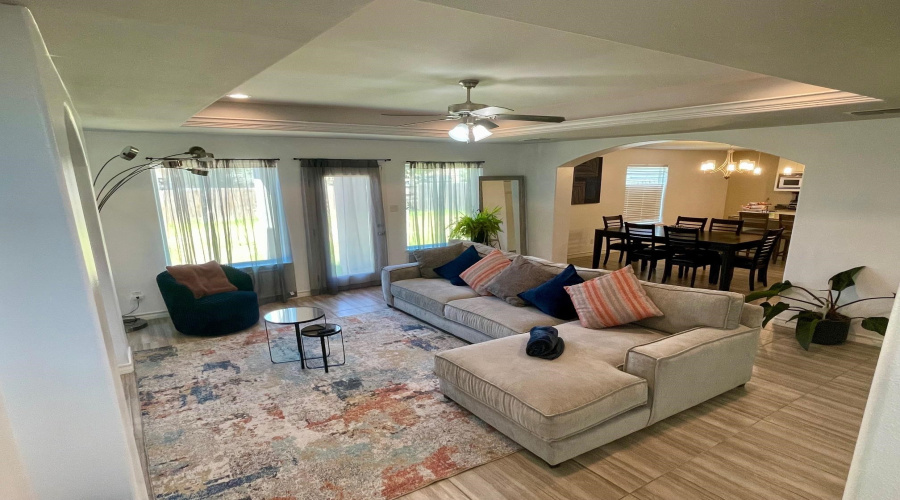 1918 Aransas Pass Dr, Laredo, Texas 78045, 4 Bedrooms Bedrooms, 6 Rooms Rooms,2 BathroomsBathrooms,Residential,For Rent,1918 Aransas Pass Dr,20262632