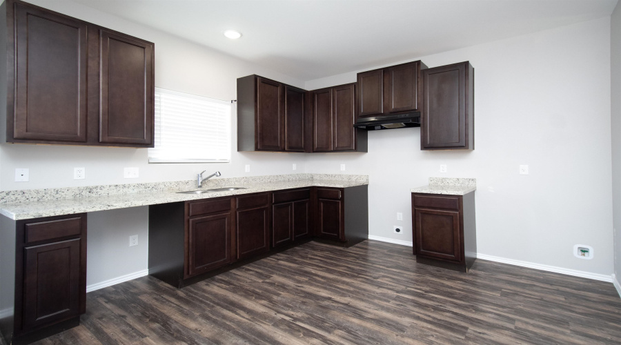 5802 Moses Lp., Laredo, Texas 78046, 3 Bedrooms Bedrooms, 6 Rooms Rooms,2 BathroomsBathrooms,Residential,For Rent,5802 Moses Lp.,20262633