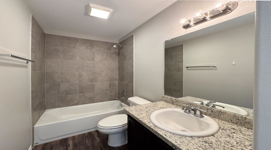 5802 Moses Lp., Laredo, Texas 78046, 3 Bedrooms Bedrooms, 6 Rooms Rooms,2 BathroomsBathrooms,Residential,For Rent,5802 Moses Lp.,20262633