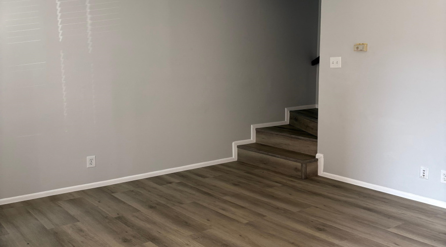 1005 Castle Heights Dr, Laredo, Texas 78045, 2 Bedrooms Bedrooms, 4 Rooms Rooms,1 BathroomBathrooms,Residential,For Sale,1005 Castle Heights Dr,20262634