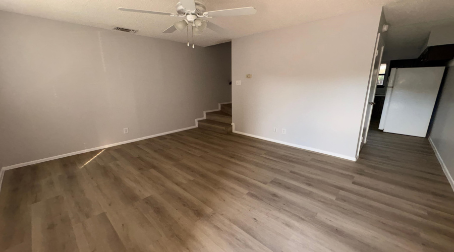 1005 Castle Heights Dr, Laredo, Texas 78045, 2 Bedrooms Bedrooms, 4 Rooms Rooms,1 BathroomBathrooms,Residential,For Sale,1005 Castle Heights Dr,20262634