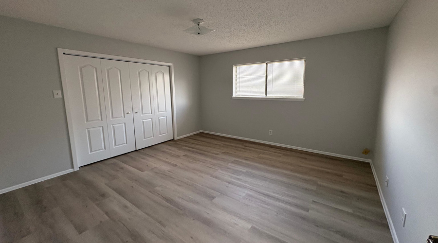 1005 Castle Heights Dr, Laredo, Texas 78045, 2 Bedrooms Bedrooms, 4 Rooms Rooms,1 BathroomBathrooms,Residential,For Sale,1005 Castle Heights Dr,20262634
