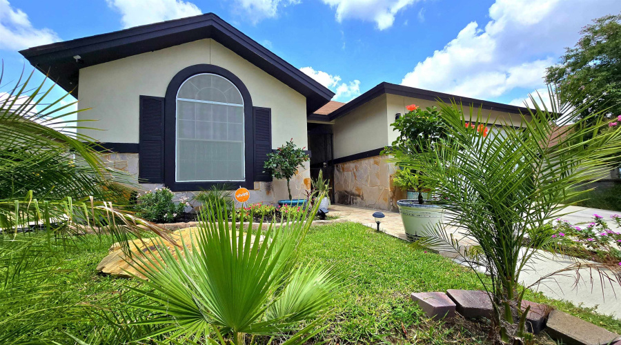 822 Witherspoon Lp, Laredo, Texas 78046, 3 Bedrooms Bedrooms, 5 Rooms Rooms,2 BathroomsBathrooms,Residential,For Sale,822 Witherspoon Lp,20262636