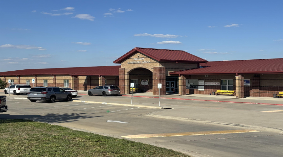 6902 Molinos Dr, Lardo, Texas 78046, ,Land,For Sale,6902 Molinos Dr,20262637