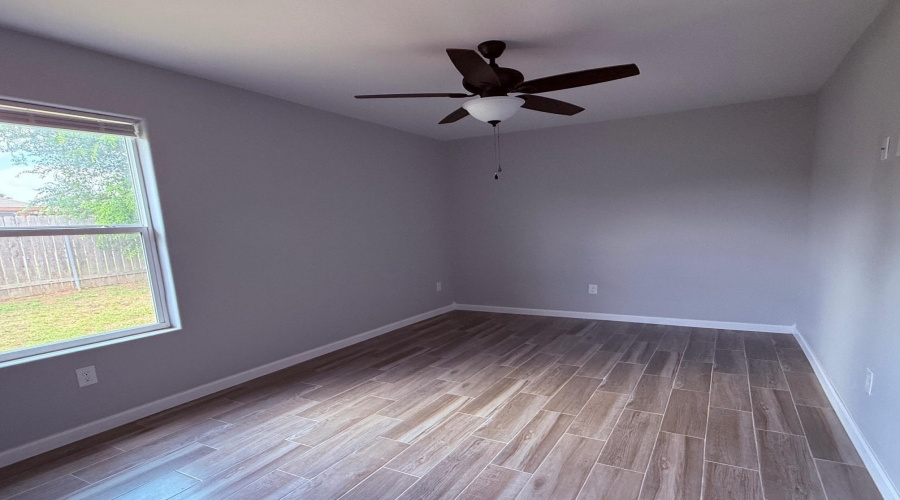 5521 Conroe St, Laredo, Texas 78046, 4 Bedrooms Bedrooms, 7 Rooms Rooms,2 BathroomsBathrooms,Residential,For Sale,5521 Conroe St,20262646
