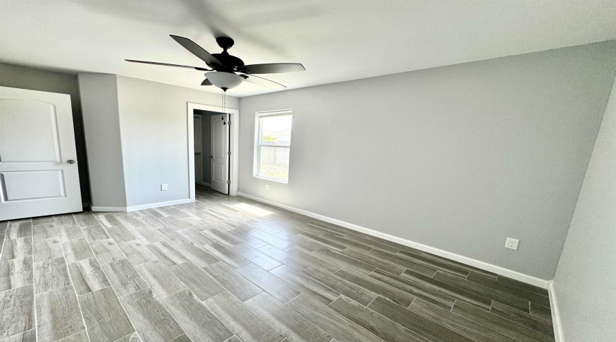 5521 Conroe St, Laredo, Texas 78046, 4 Bedrooms Bedrooms, 7 Rooms Rooms,2 BathroomsBathrooms,Residential,For Sale,5521 Conroe St,20262646