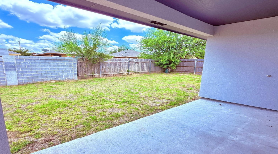5521 Conroe St, Laredo, Texas 78046, 4 Bedrooms Bedrooms, 7 Rooms Rooms,2 BathroomsBathrooms,Residential,For Sale,5521 Conroe St,20262646