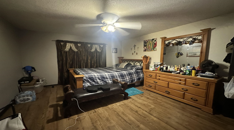 3061 Saint Margaret Ln, Laredo, Texas 78046-0000, 4 Bedrooms Bedrooms, 6 Rooms Rooms,2 BathroomsBathrooms,Residential,For Sale,3061 Saint Margaret Ln,20262647