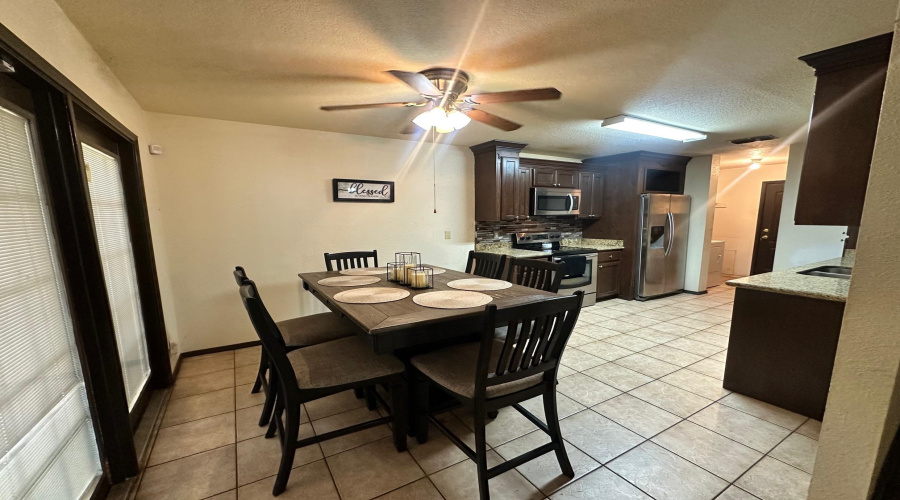 3061 Saint Margaret Ln, Laredo, Texas 78046-0000, 4 Bedrooms Bedrooms, 6 Rooms Rooms,2 BathroomsBathrooms,Residential,For Sale,3061 Saint Margaret Ln,20262647