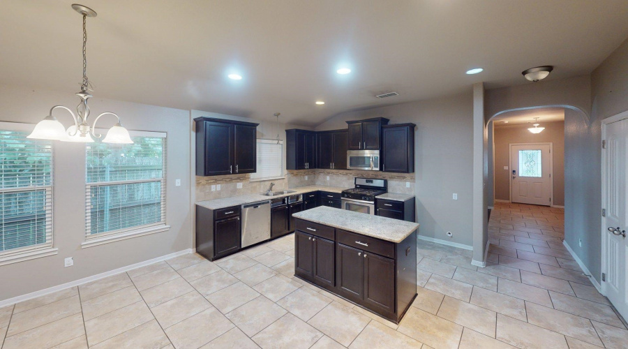 104 Buckskin Trl., VICTORIA, Texas 77904, 4 Bedrooms Bedrooms, 7 Rooms Rooms,2 BathroomsBathrooms,Residential,For Sale,104 Buckskin Trl.,20262649