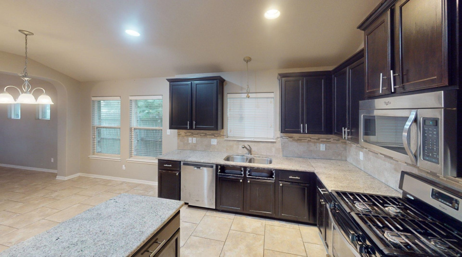 104 Buckskin Trl., VICTORIA, Texas 77904, 4 Bedrooms Bedrooms, 7 Rooms Rooms,2 BathroomsBathrooms,Residential,For Sale,104 Buckskin Trl.,20262649