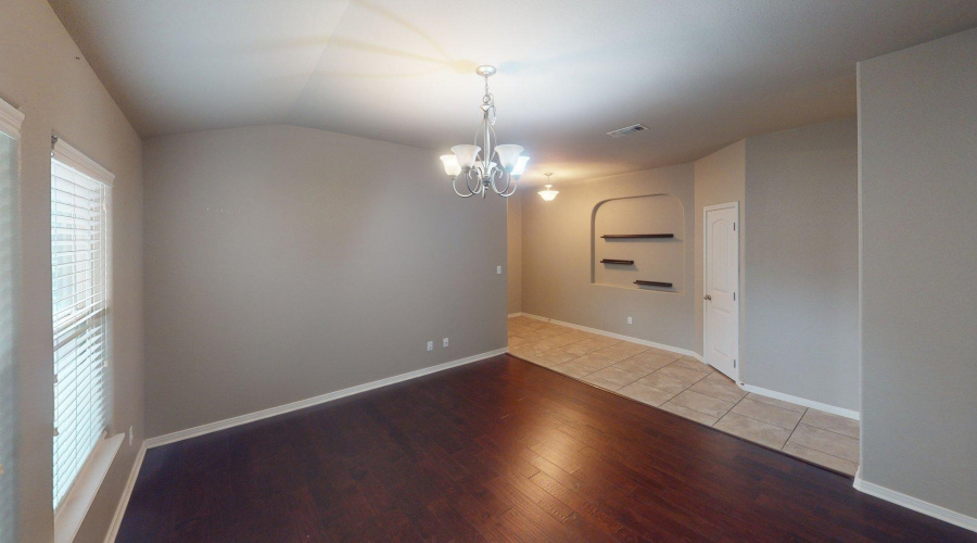 104 Buckskin Trl., VICTORIA, Texas 77904, 4 Bedrooms Bedrooms, 7 Rooms Rooms,2 BathroomsBathrooms,Residential,For Sale,104 Buckskin Trl.,20262649
