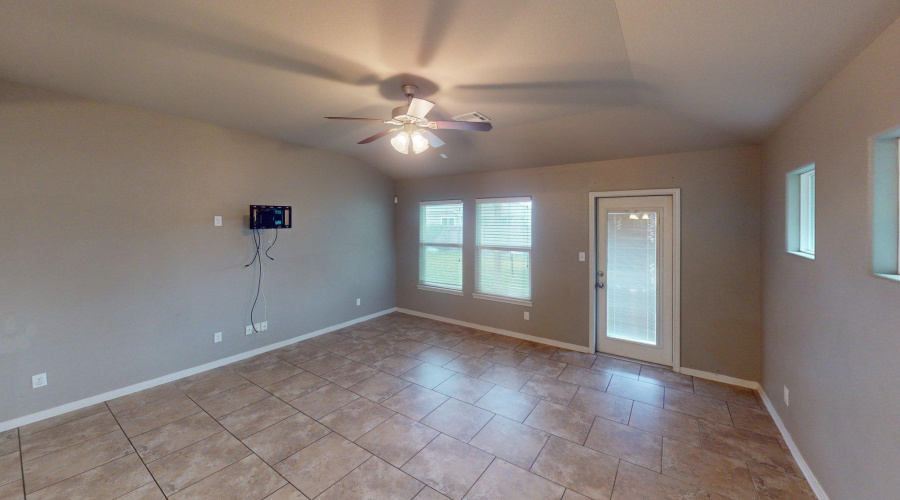 104 Buckskin Trl., VICTORIA, Texas 77904, 4 Bedrooms Bedrooms, 7 Rooms Rooms,2 BathroomsBathrooms,Residential,For Sale,104 Buckskin Trl.,20262649