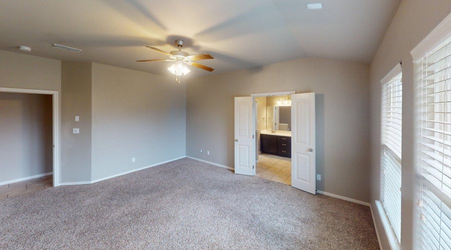104 Buckskin Trl., VICTORIA, Texas 77904, 4 Bedrooms Bedrooms, 7 Rooms Rooms,2 BathroomsBathrooms,Residential,For Sale,104 Buckskin Trl.,20262649