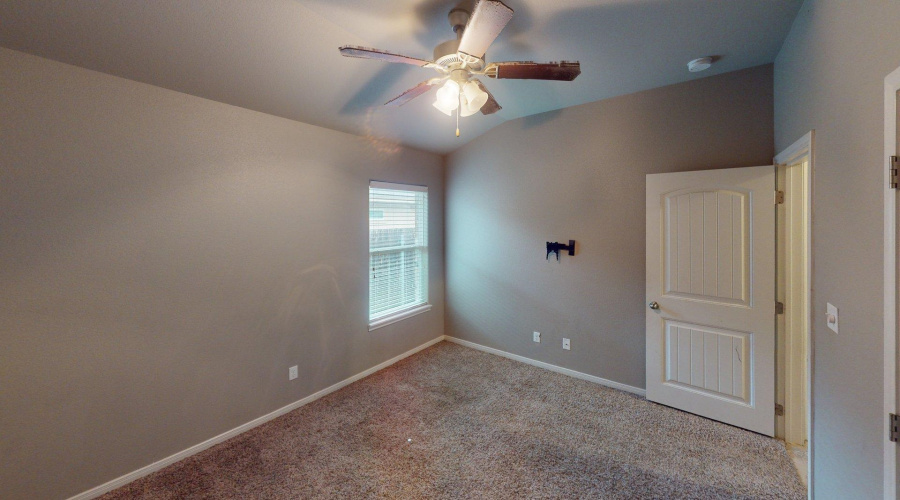 104 Buckskin Trl., VICTORIA, Texas 77904, 4 Bedrooms Bedrooms, 7 Rooms Rooms,2 BathroomsBathrooms,Residential,For Sale,104 Buckskin Trl.,20262649