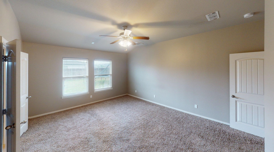 104 Buckskin Trl., VICTORIA, Texas 77904, 4 Bedrooms Bedrooms, 7 Rooms Rooms,2 BathroomsBathrooms,Residential,For Sale,104 Buckskin Trl.,20262649