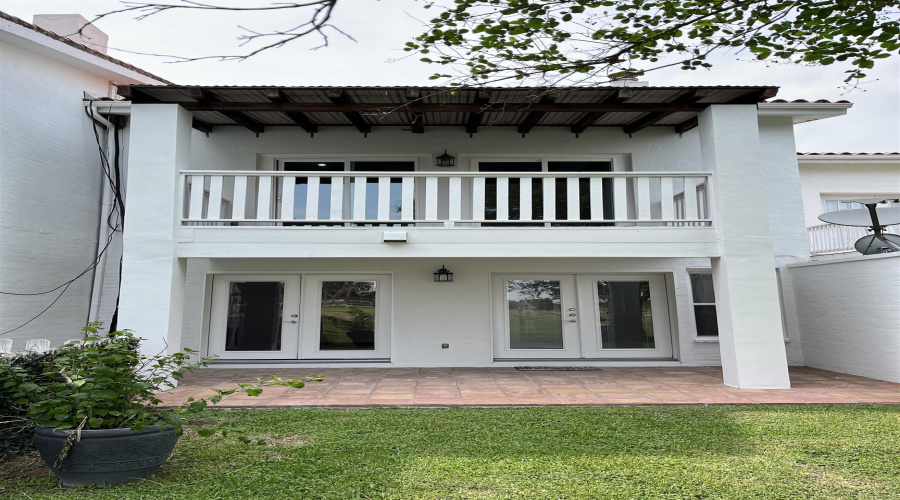 1800 Country Club Dr, Laredo, Texas 78045, 3 Bedrooms Bedrooms, 7 Rooms Rooms,3 BathroomsBathrooms,Residential,For Rent,1800 Country Club Dr,20262651
