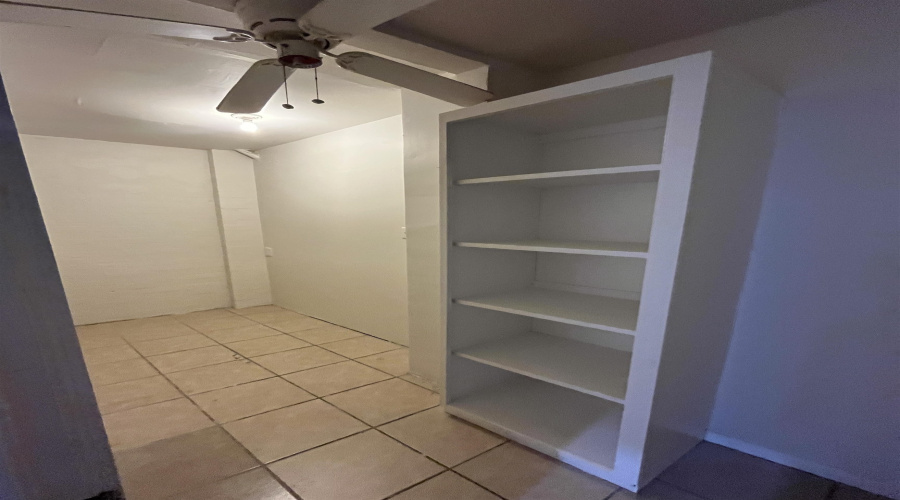 1800 Country Club Dr, Laredo, Texas 78045, 3 Bedrooms Bedrooms, 7 Rooms Rooms,3 BathroomsBathrooms,Residential,For Rent,1800 Country Club Dr,20262651
