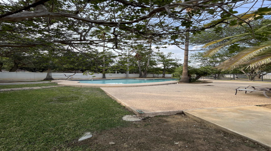 1800 Country Club Dr, Laredo, Texas 78045, 3 Bedrooms Bedrooms, 7 Rooms Rooms,3 BathroomsBathrooms,Residential,For Rent,1800 Country Club Dr,20262651
