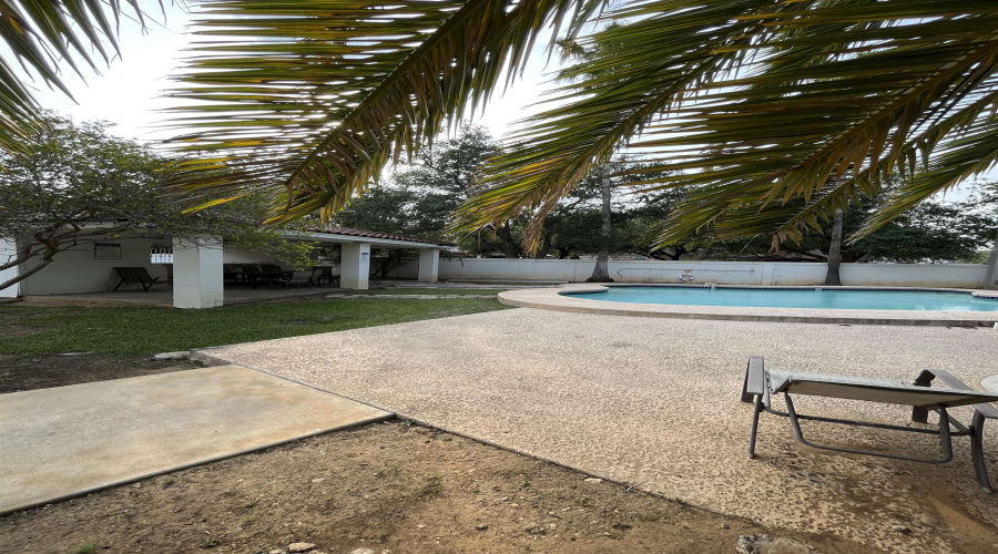 1800 Country Club Dr, Laredo, Texas 78045, 3 Bedrooms Bedrooms, 7 Rooms Rooms,3 BathroomsBathrooms,Residential,For Rent,1800 Country Club Dr,20262651