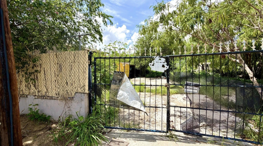 3111 Clark Blvd, Laredo, Texas 78043, ,Land,For Sale,3111 Clark Blvd,20262653